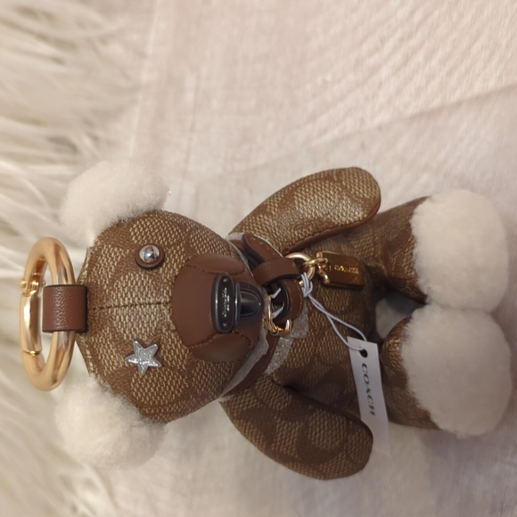 Coach Bear bag charm 🥰 NWT - Picture 2 of 6